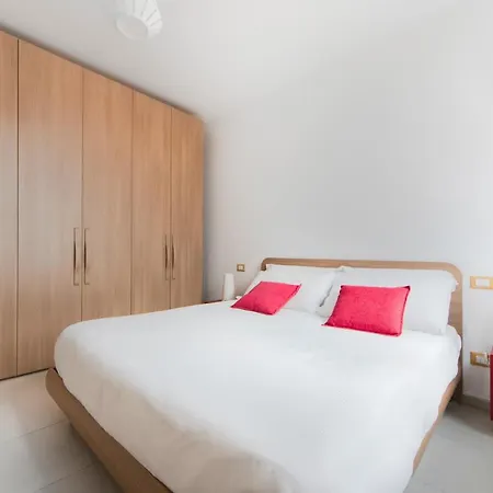 Centrale Halldis Apartment *